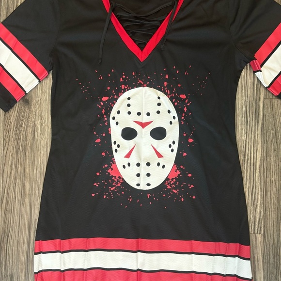 Jason Voorhees Hockey Dress – Friday the 13th - Picture 6 of 7